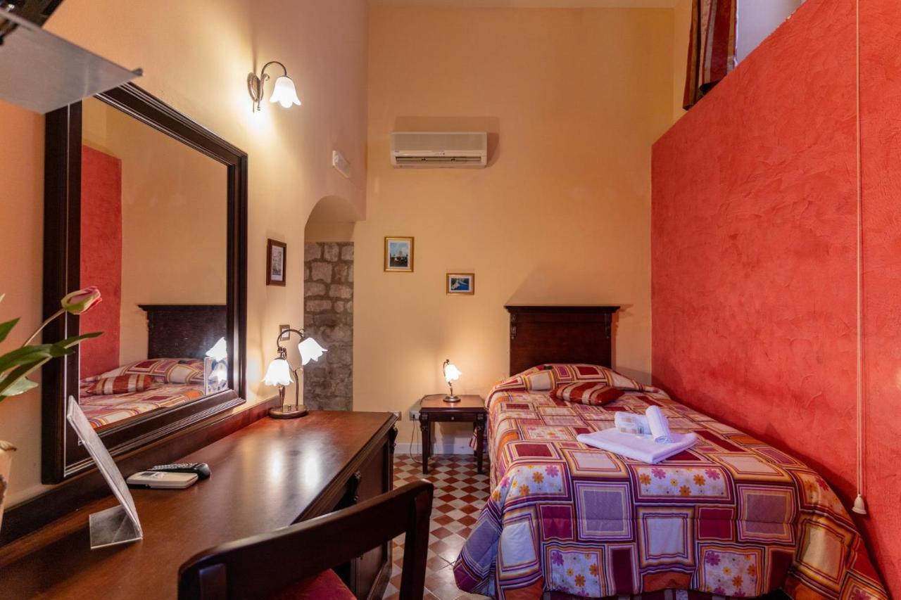 Palazzo Il Cavaliere B&B De Charme Modica Szoba fotó